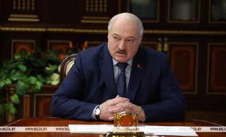 Лукашенко: экономика Беларуси справляется в условиях давления со стороны недружественных государств